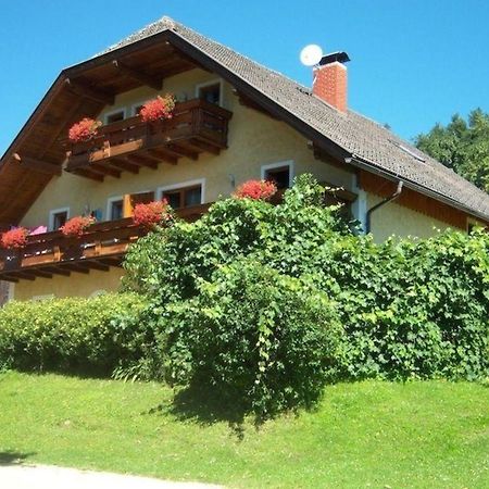 Ferienwohnung Typ 1 Im Haus Huber In Bleiburg Bagian luar foto