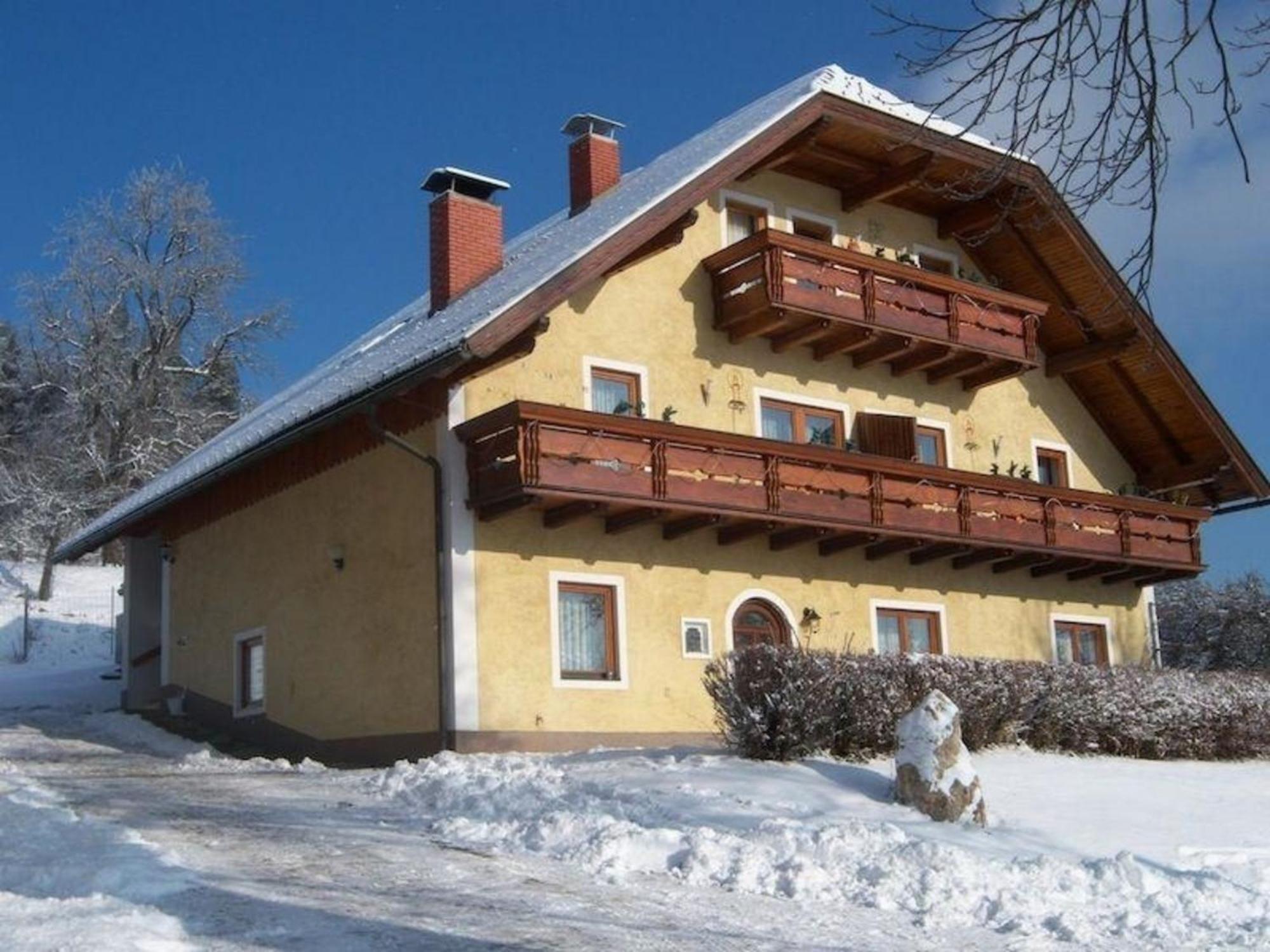 Ferienwohnung Typ 1 Im Haus Huber In Bleiburg Bagian luar foto